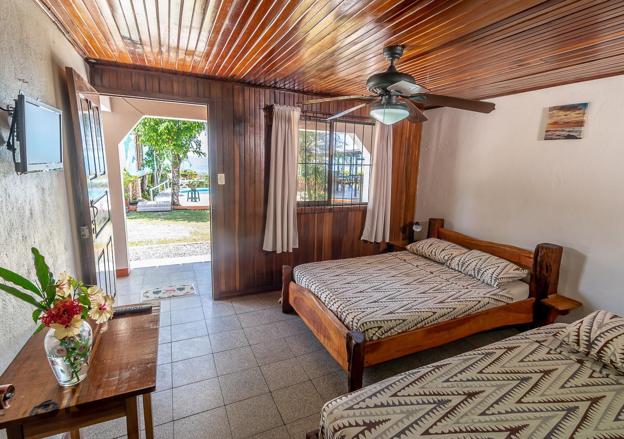 Cabinas Arrecife Cahuita Extérieur photo