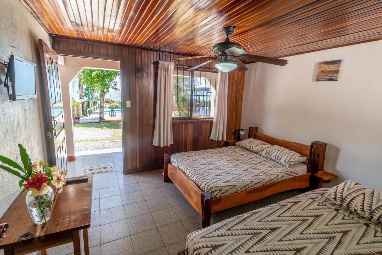 Cabinas Arrecife Cahuita Extérieur photo