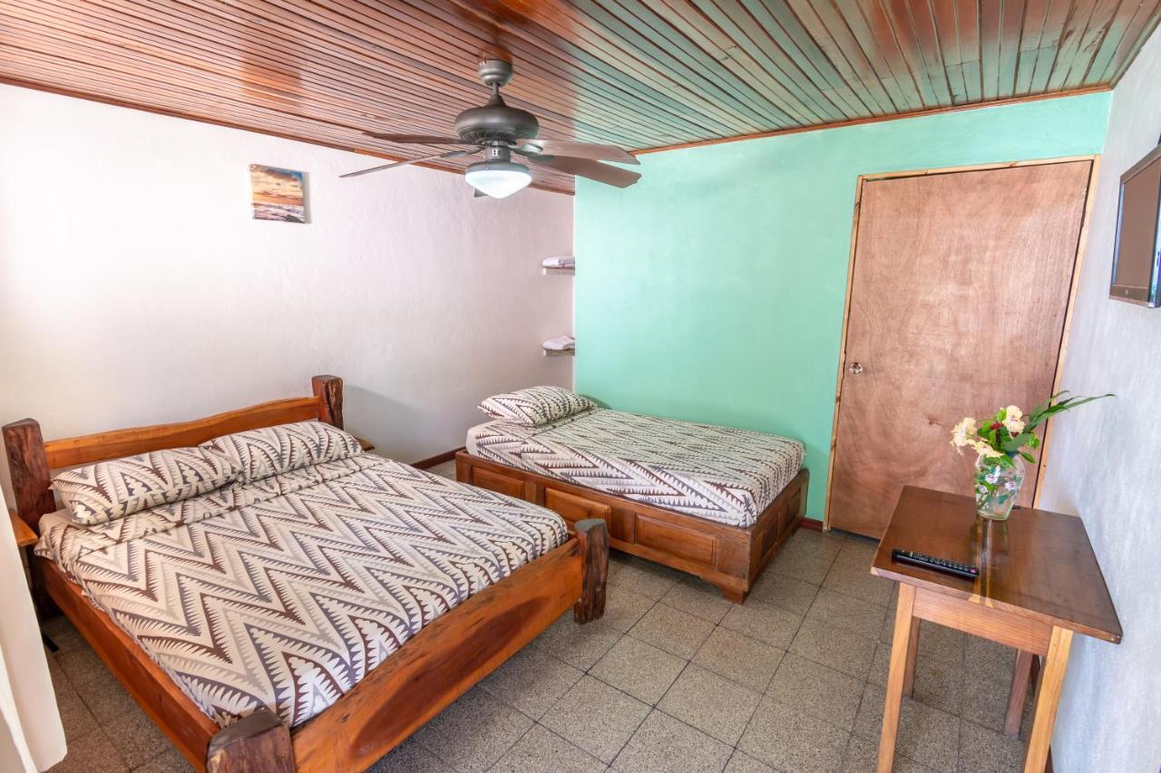 Cabinas Arrecife Cahuita Extérieur photo